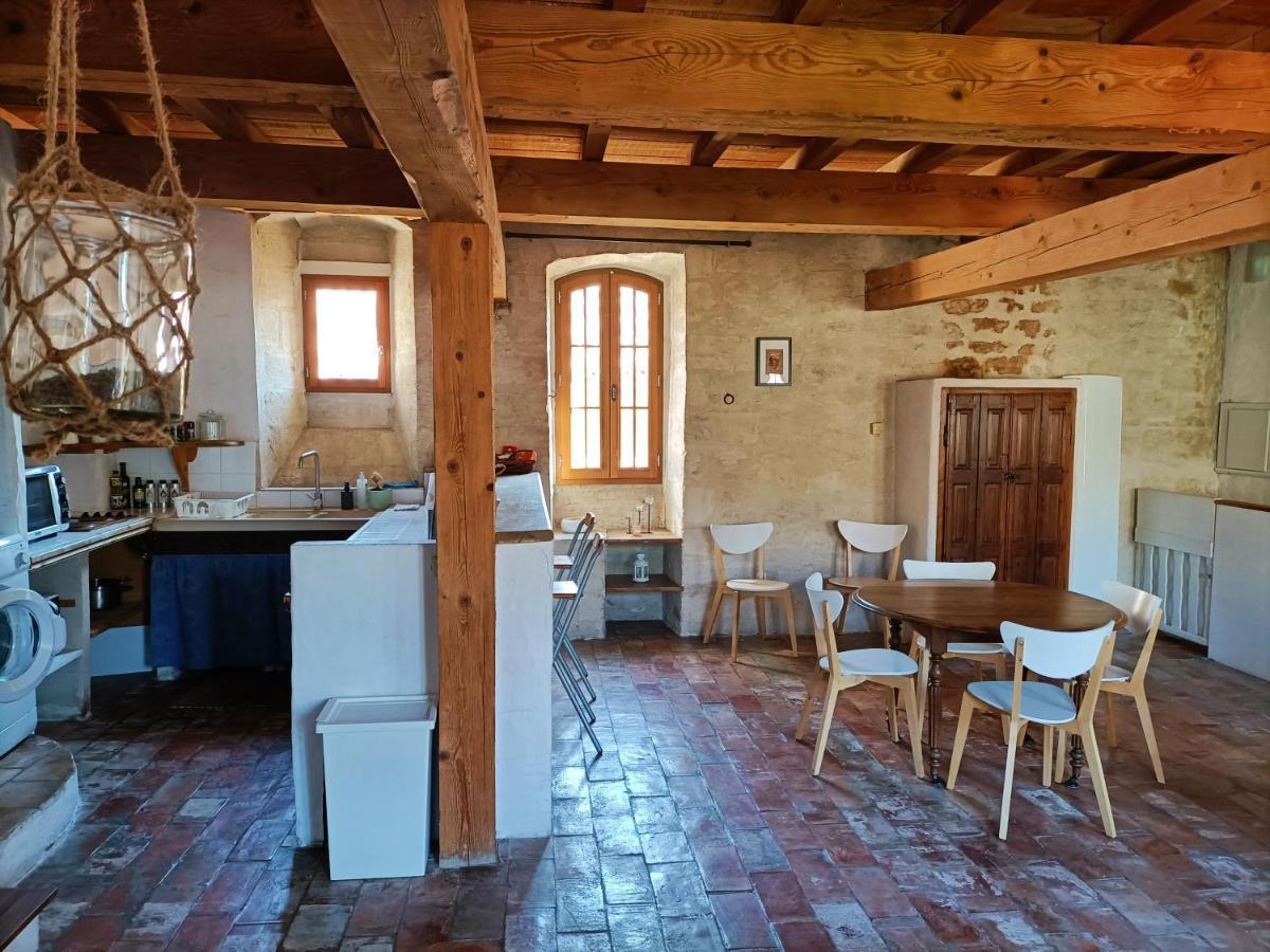 Maison Atypique Coeur De Village Historique Villeneuve-lès-Avignon Εξωτερικό φωτογραφία